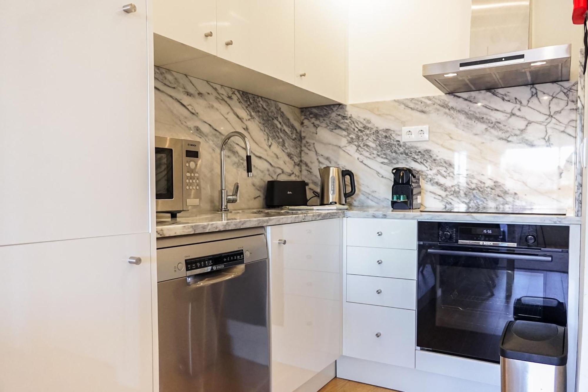 Haims By Checkloc Homes * Porto